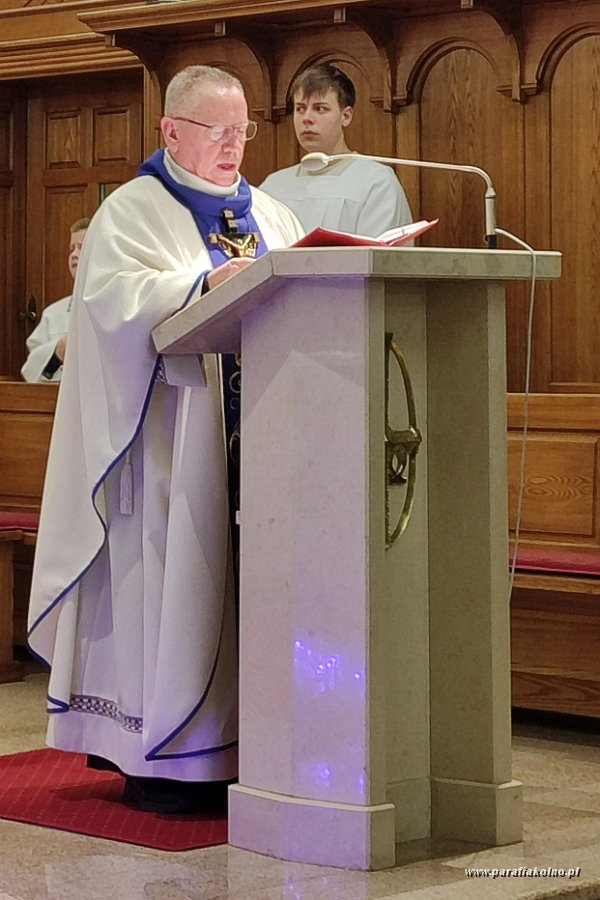 45 Wtorek - msza wieczorna.jpg